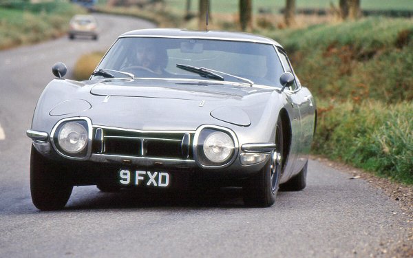 Бяха направени само 351 екземпляра от тази редова шестцилиндрова машина. Но пък бяха достатъчно, за да я утвърдят като първата надеждна спортна кола в Япония. И също така великолепно изглеждаща.